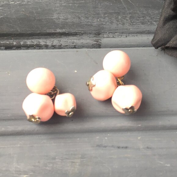 Vintage Pink Dangly Earrings - Picture 1 of 8